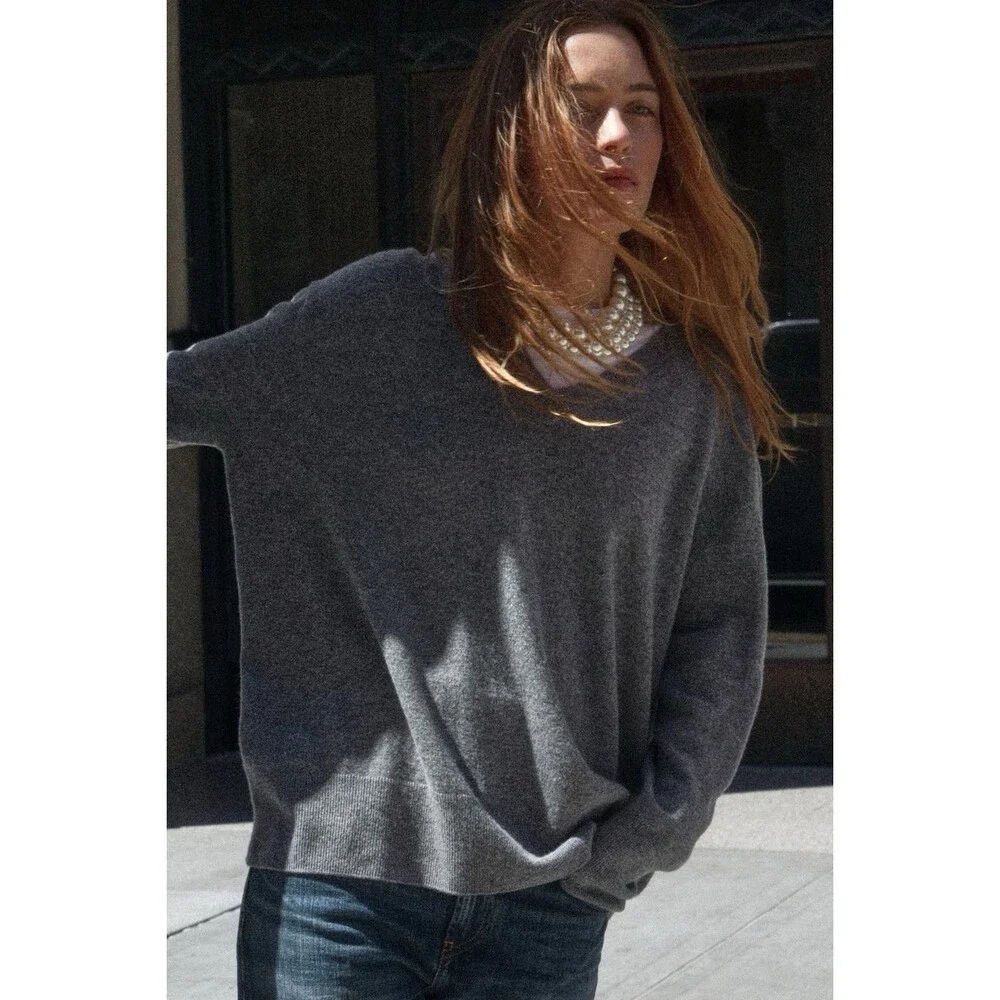 Zara Vneck Wool‎ Women’s S Oversized Gray Sweater $89